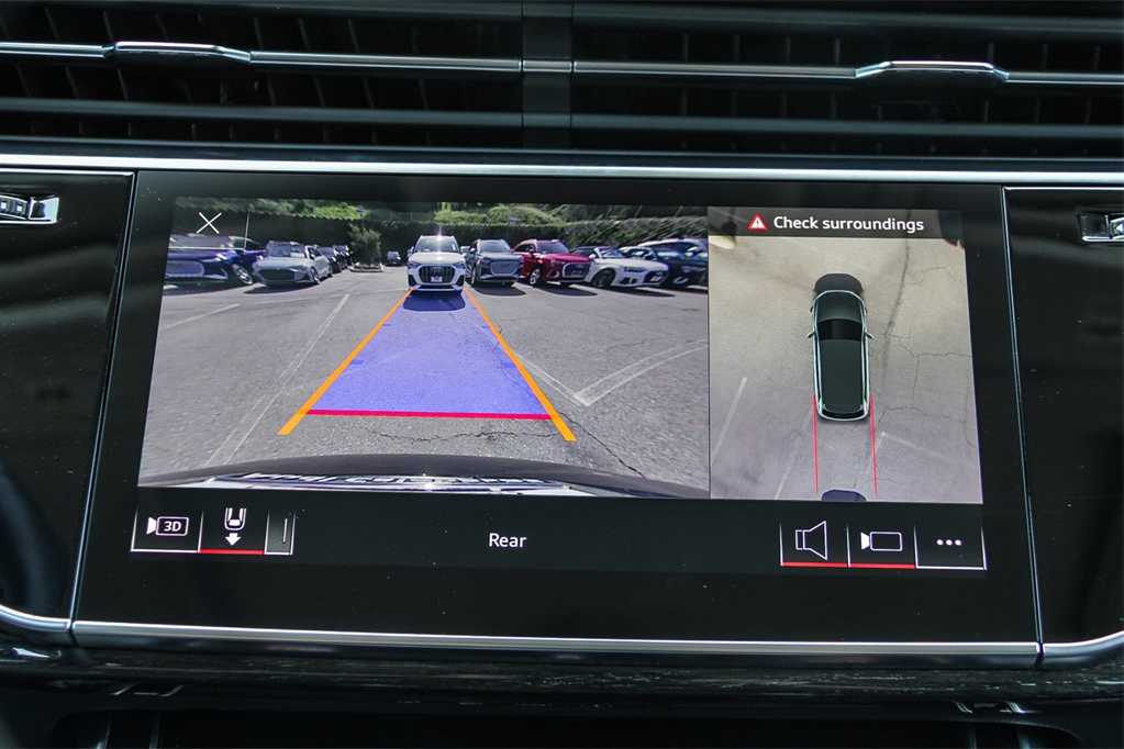 Thumbnail: 2023 Audi Q7 - 23