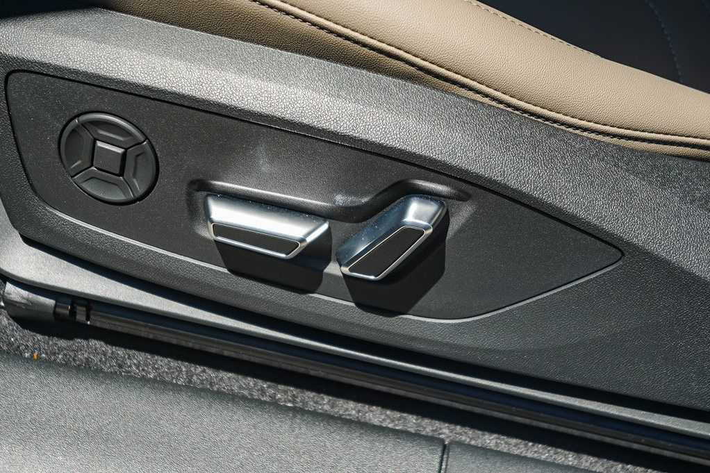 Thumbnail: 2026 Audi Q3 - 24
