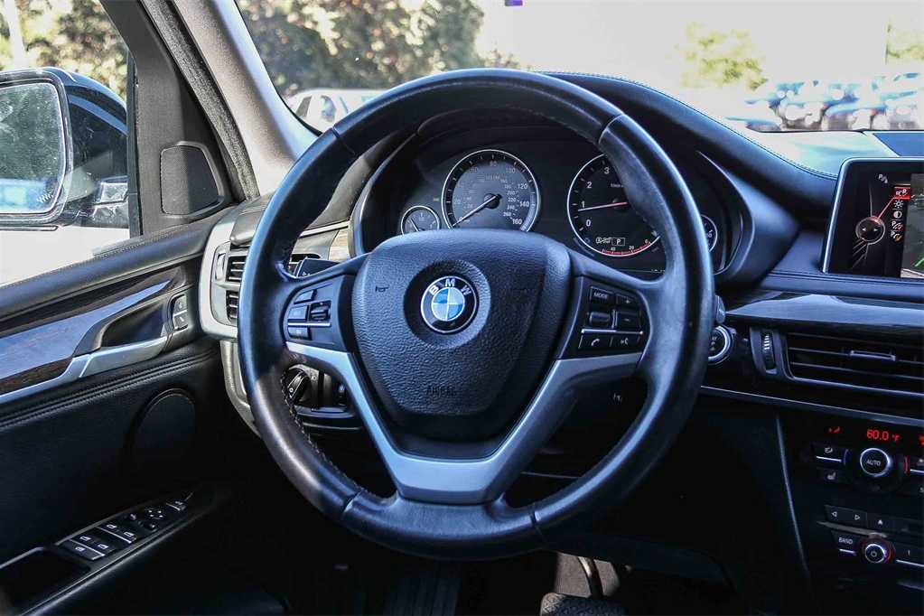Thumbnail: 2016 BMW X5 - 16