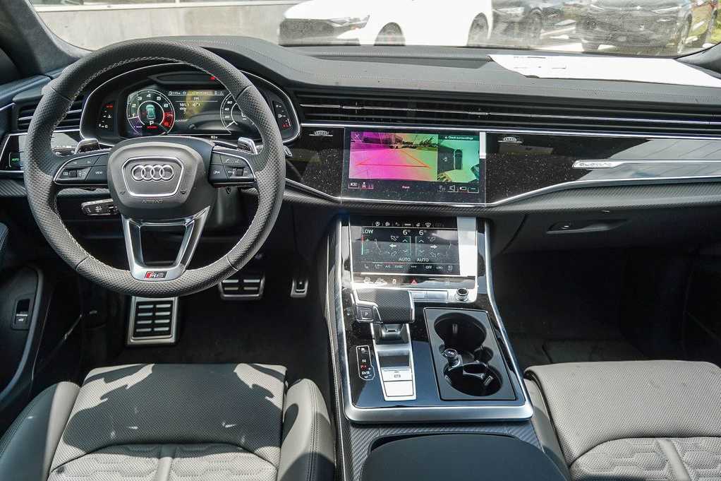 Thumbnail: 2026 Audi RS Q8 - 12