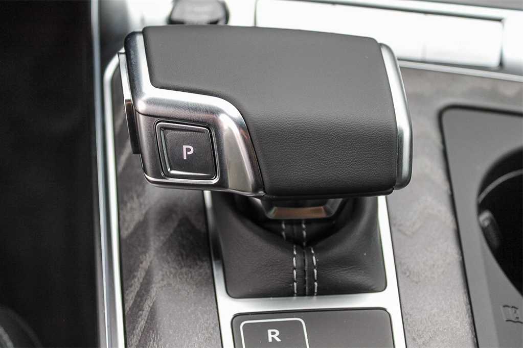 Thumbnail: 2025 Audi A6 - 22