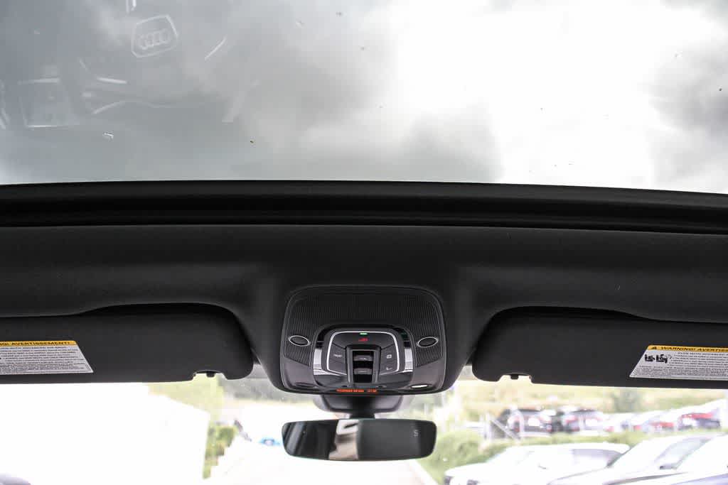 Thumbnail: 2026 Audi Q7 - 12