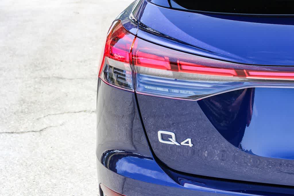 Thumbnail: 2023 Audi Q4 e-tron - 11
