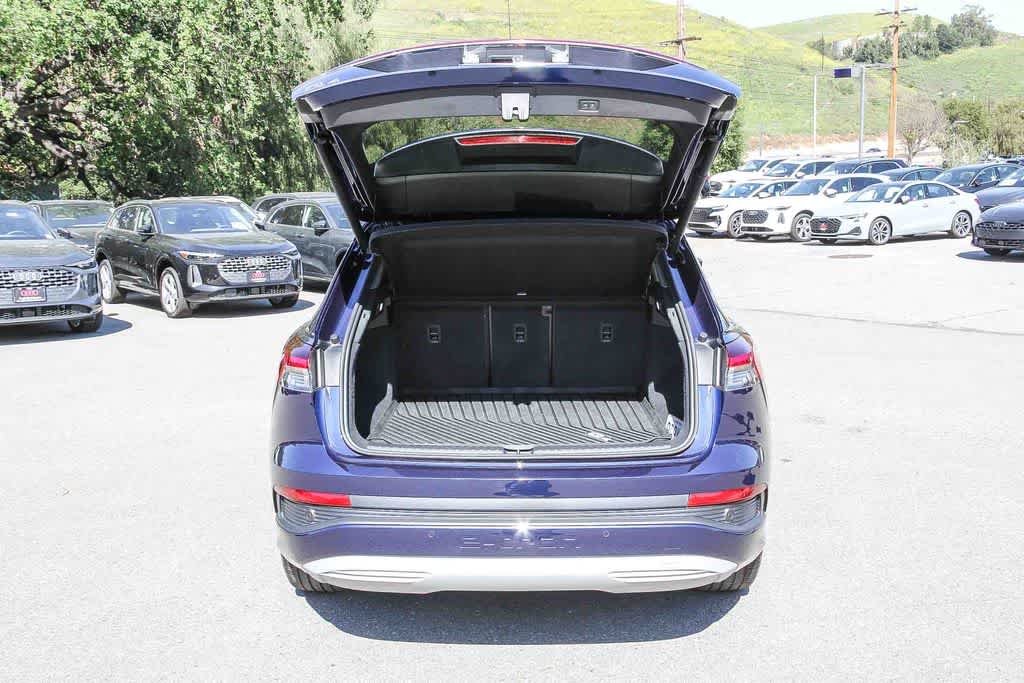 Thumbnail: 2023 Audi Q4 e-tron - 26