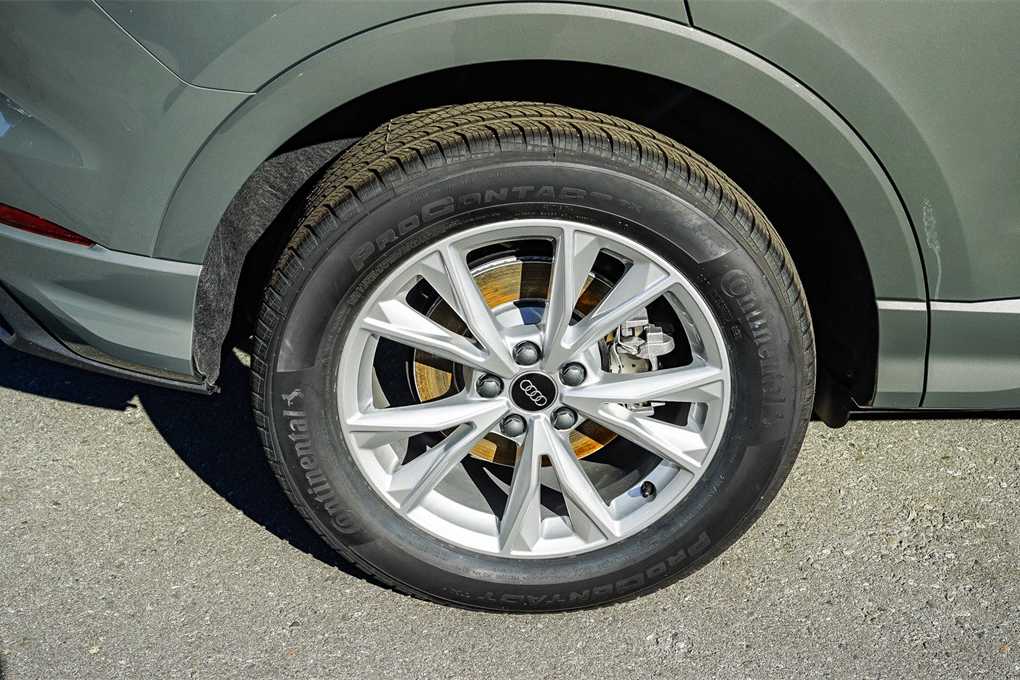 Thumbnail: 2025 Audi Q3 - 8