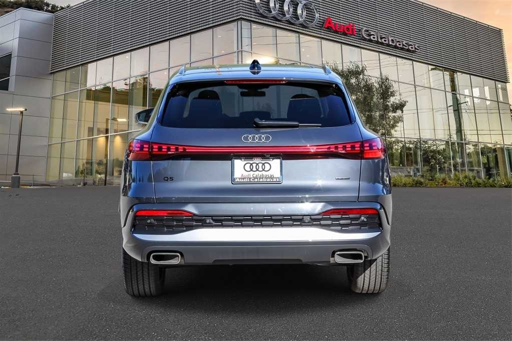 Thumbnail: 2025 Audi Q5 - 3