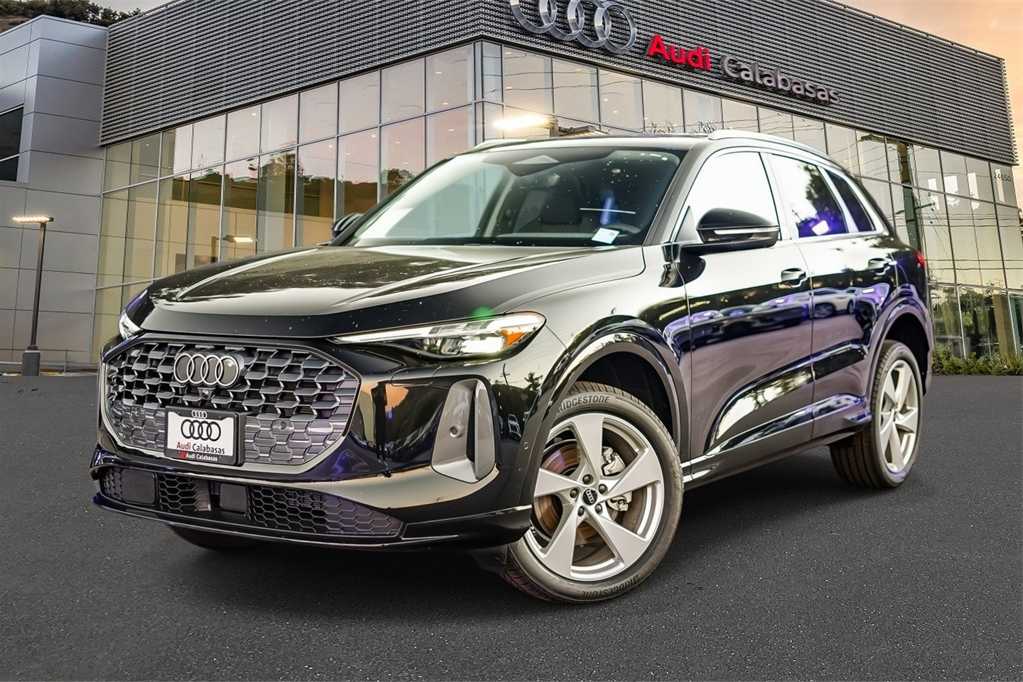 Thumbnail: 2025 Audi Q5 - 1