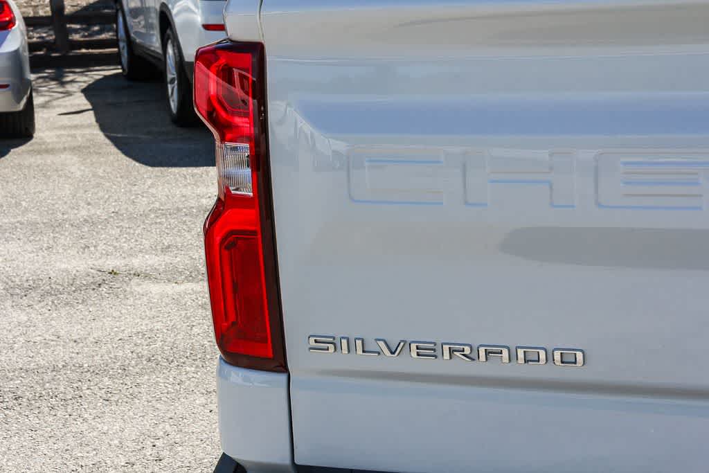 Thumbnail: 2021 Chevrolet Silverado 1500 - 9