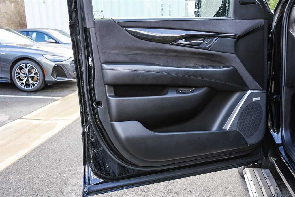 Thumbnail: 2017 Cadillac Escalade - 23