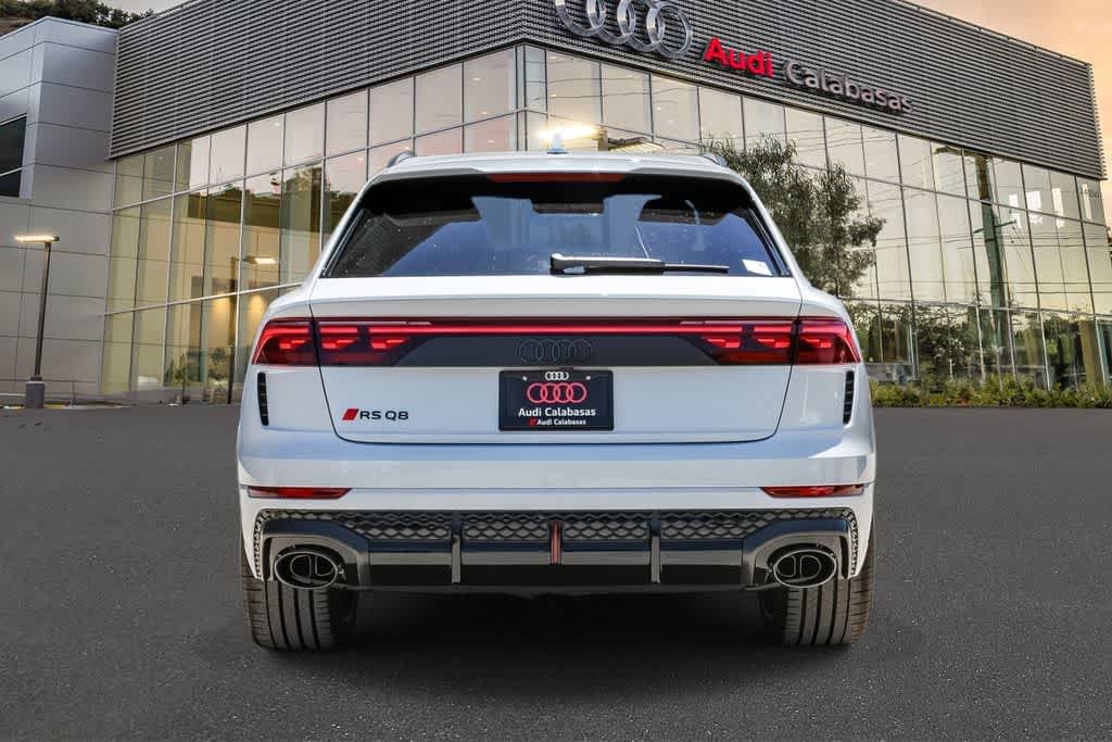 Thumbnail: 2026 Audi RS Q8 - 3
