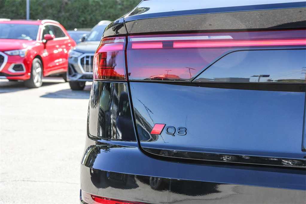 Thumbnail: 2025 Audi Q8 - 11