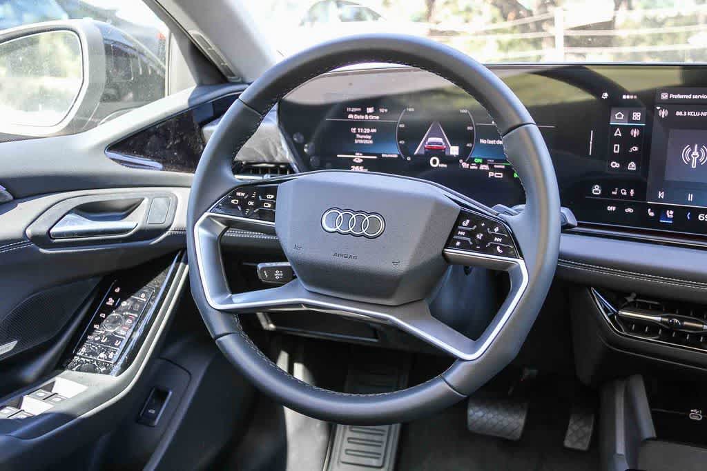 Thumbnail: 2025 Audi e-tron S - 16