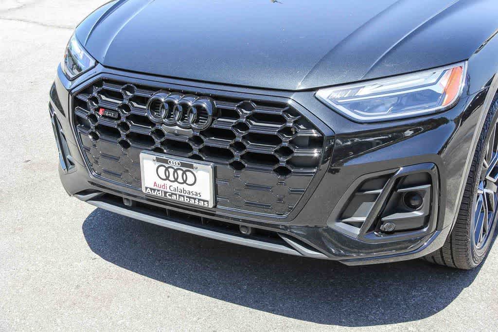 Thumbnail: 2023 Audi SQ5 - 8