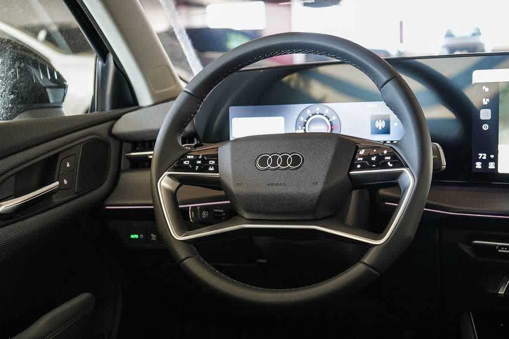Thumbnail: 2026 Audi Q3 - 15