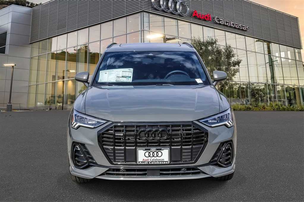 Thumbnail: 2025 Audi Q3 - 6