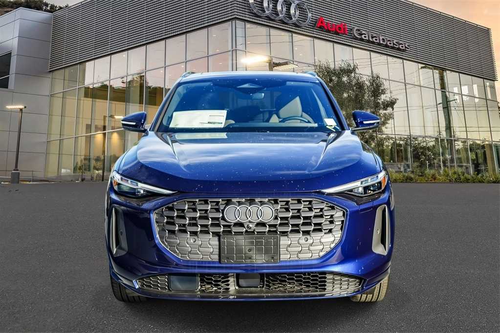 Thumbnail: 2025 Audi Q5 - 6