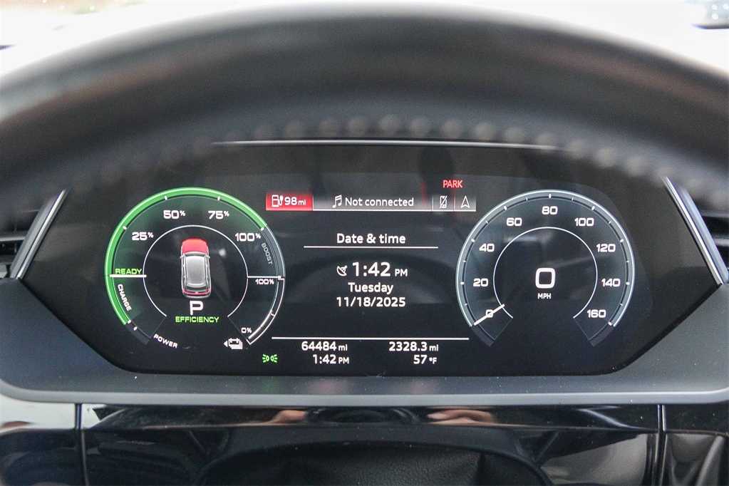 Thumbnail: 2019 Audi e-tron - 24