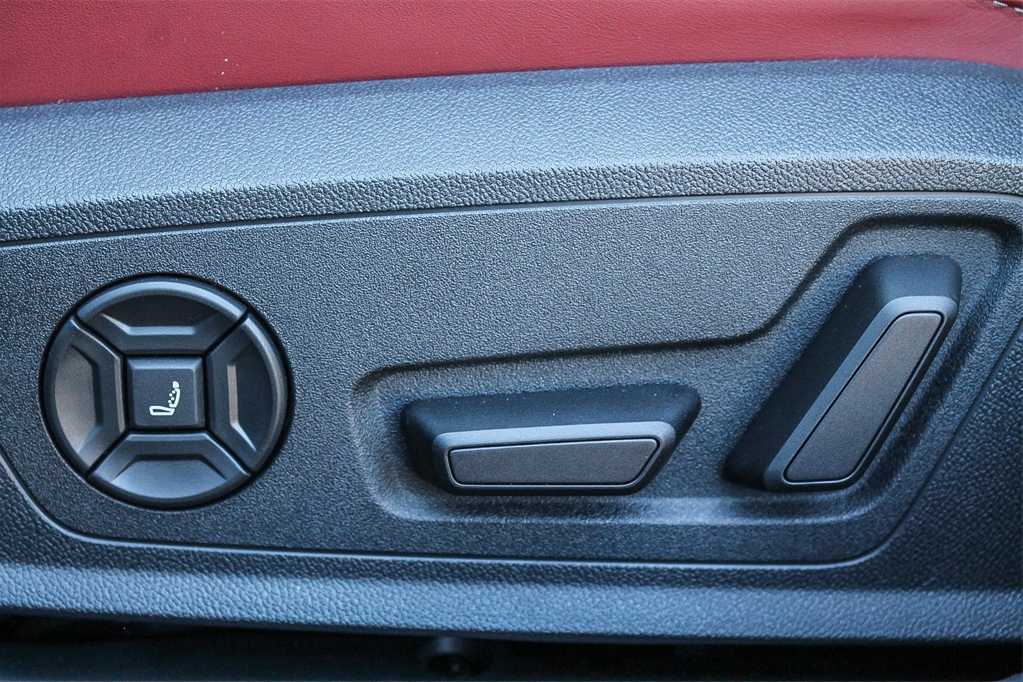 Thumbnail: 2025 Audi S5 - 24