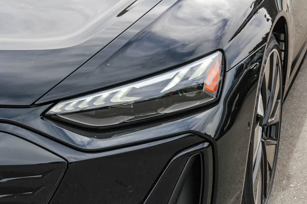 Thumbnail: 2026 Audi e-tron GT - 7