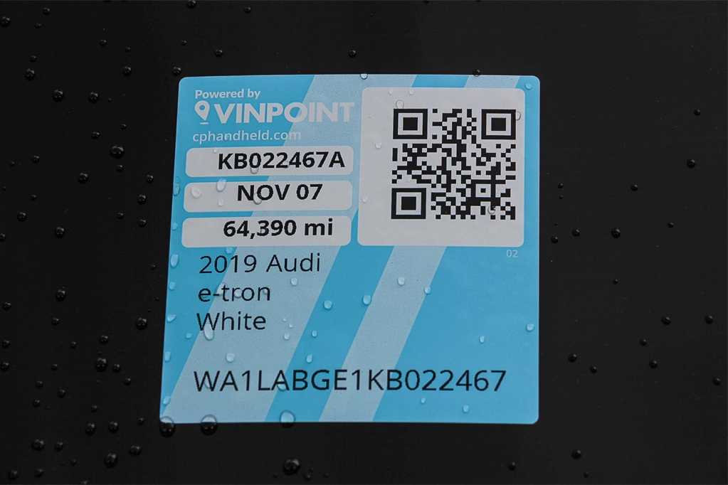 Thumbnail: 2019 Audi e-tron - 29