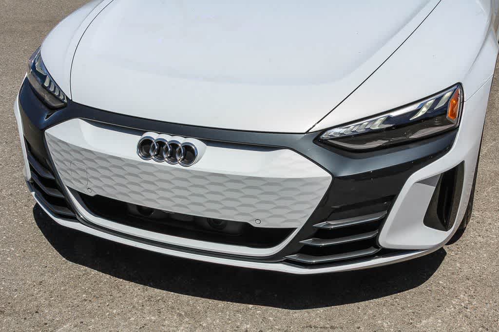 Thumbnail: 2023 Audi e-tron GT - 8