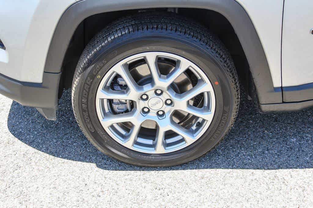 Thumbnail: 2024 Jeep Compass - 9