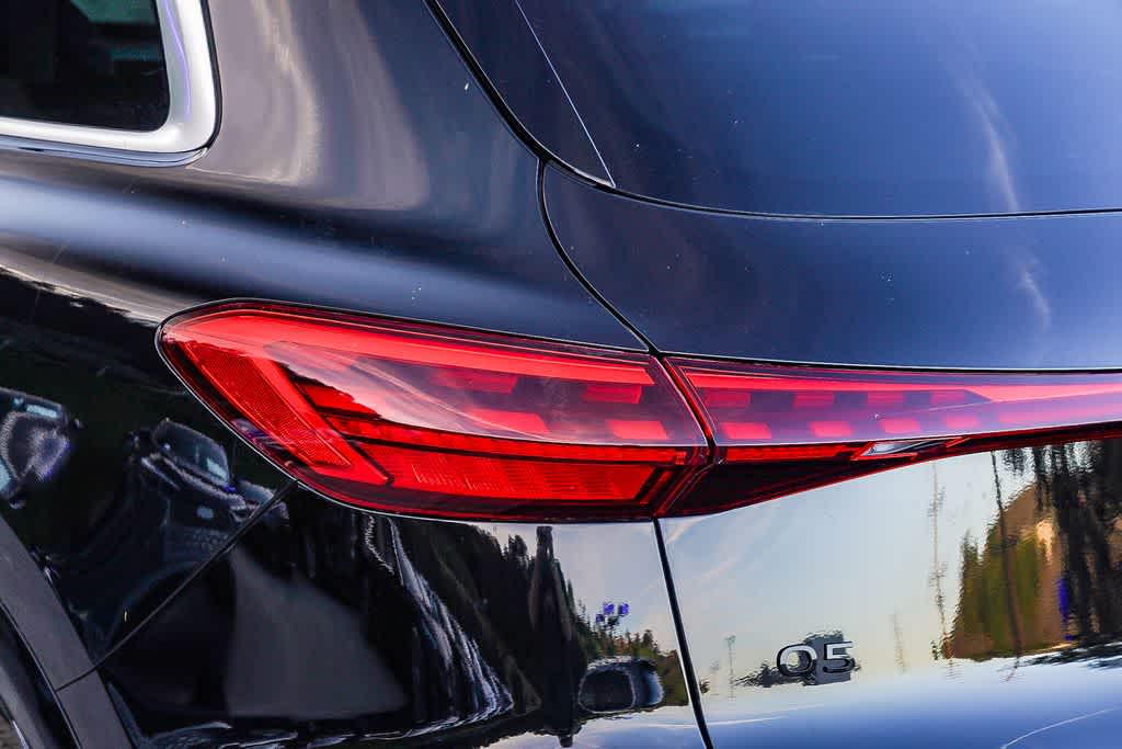 Thumbnail: 2025 Audi Q5 - 7