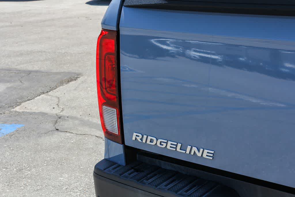 Thumbnail: 2023 Honda Ridgeline - 11