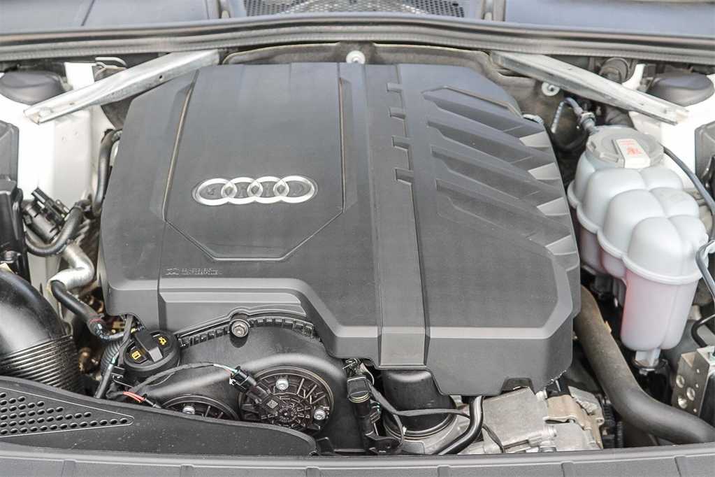 Thumbnail: 2021 Audi A4 - 30