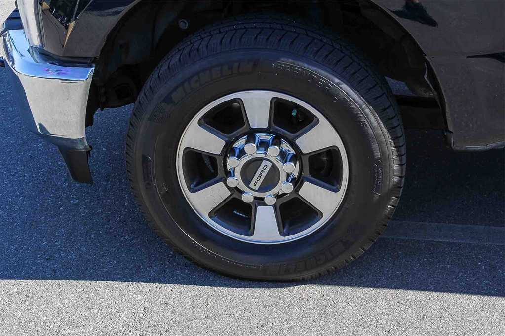 Thumbnail: 2022 Ford F-250 - 9