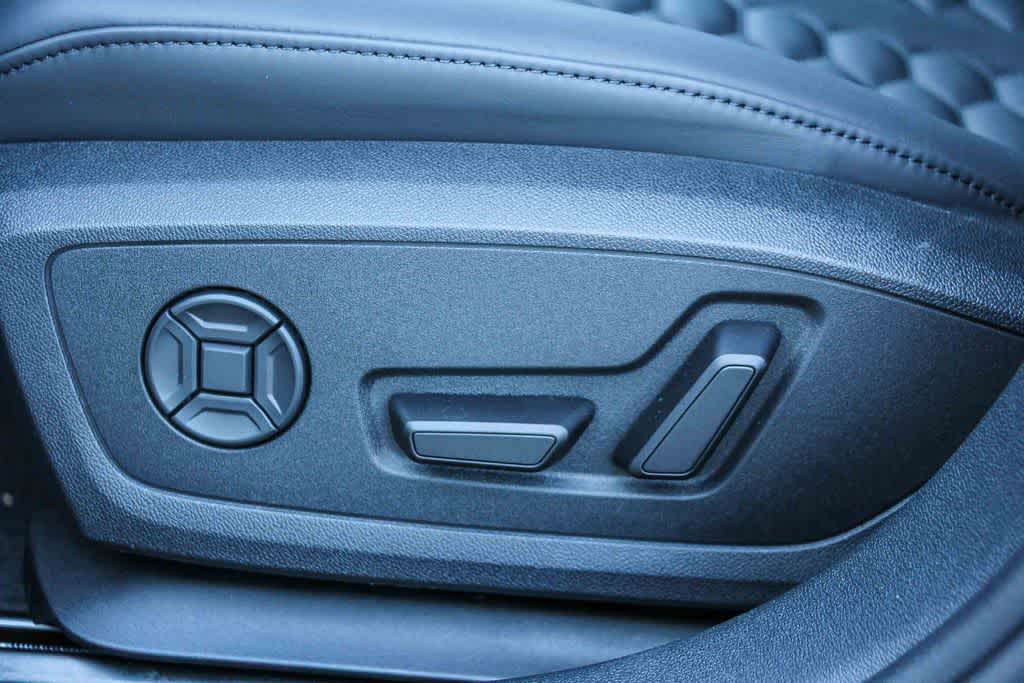 Thumbnail: 2026 Audi RS 3 - 21