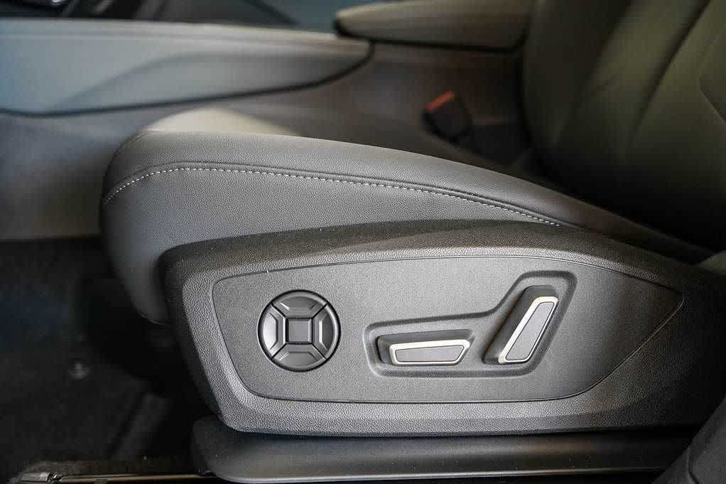 Thumbnail: 2026 Audi Q3 - 20