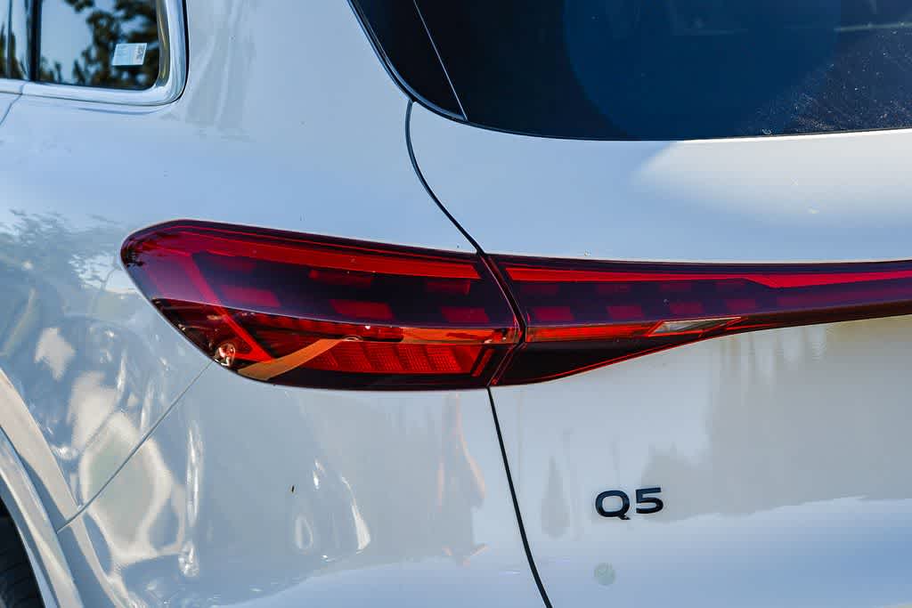 Thumbnail: 2025 Audi Q5 - 7
