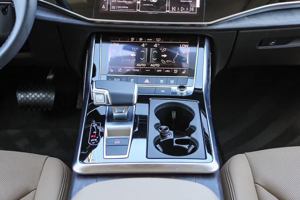 Thumbnail: 2025 Audi Q7 - 14