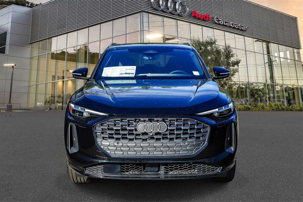 Thumbnail: 2025 Audi Q5 - 6