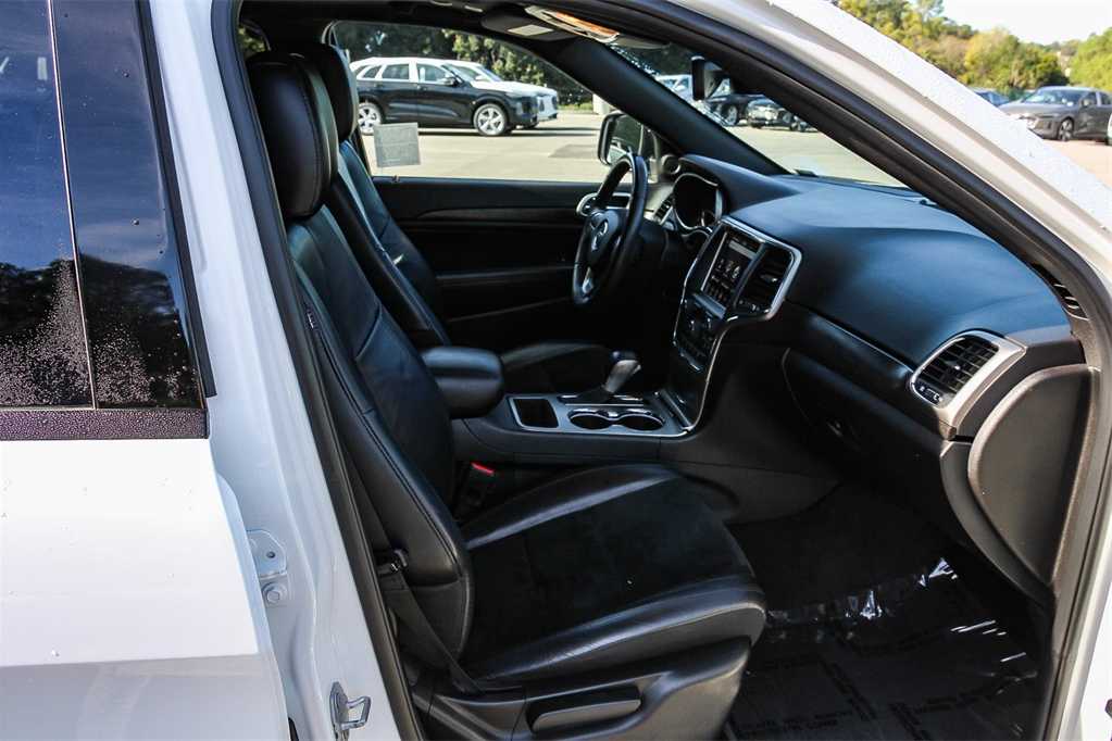 Thumbnail: 2018 Jeep Grand Cherokee - 18