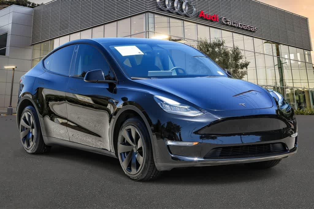 Thumbnail: 2023 Tesla Model Y - 5