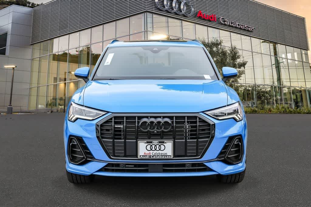 Thumbnail: 2023 Audi Q3 - 5