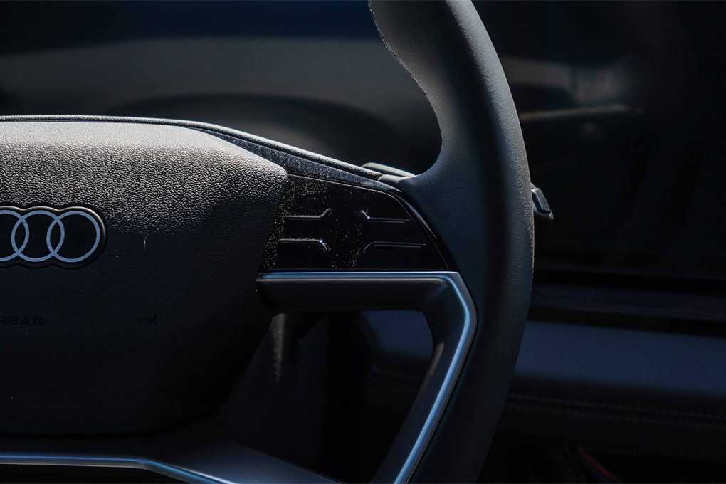 Thumbnail: 2025 Audi Q6 e-tron - 17