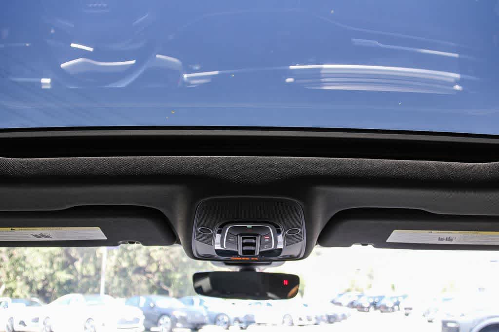 Thumbnail: 2021 Audi Q8 - 12