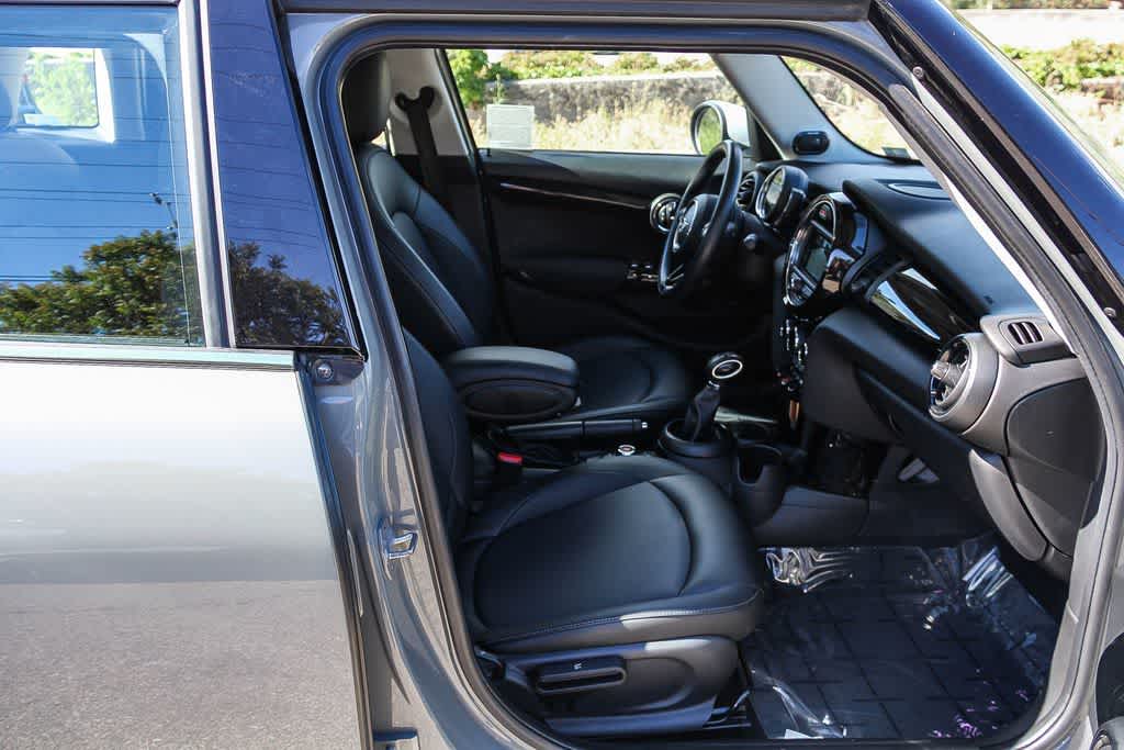 Thumbnail: 2019 MINI Cooper Hardtop - 18