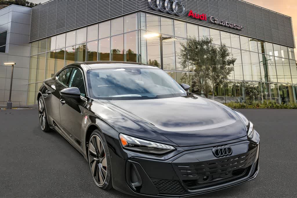 Thumbnail: 2026 Audi e-tron GT - 5