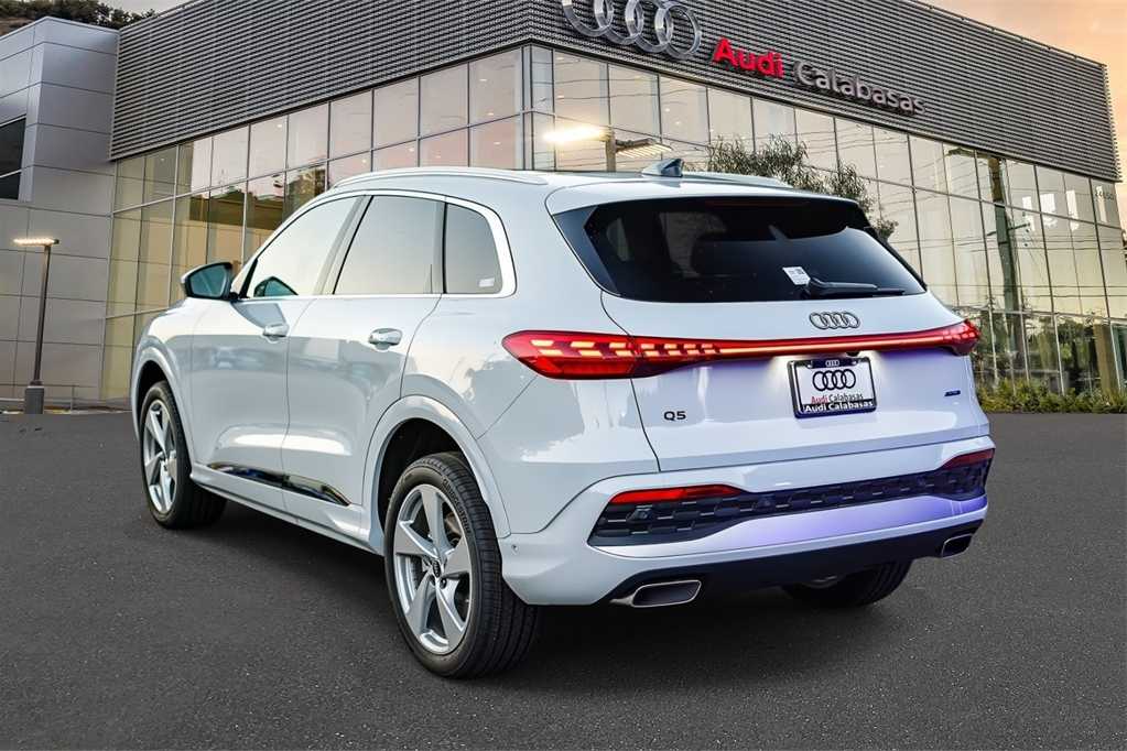 Thumbnail: 2025 Audi Q5 - 2