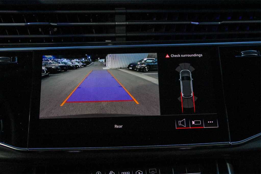 Thumbnail: 2023 Audi Q7 - 19