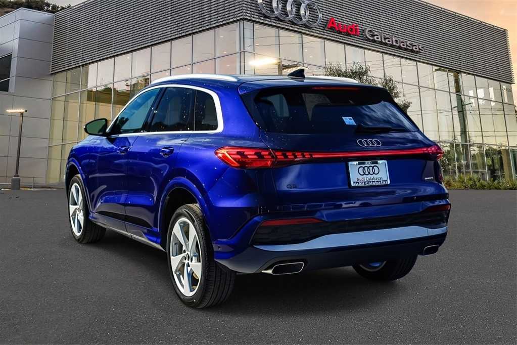 Thumbnail: 2025 Audi Q5 - 2