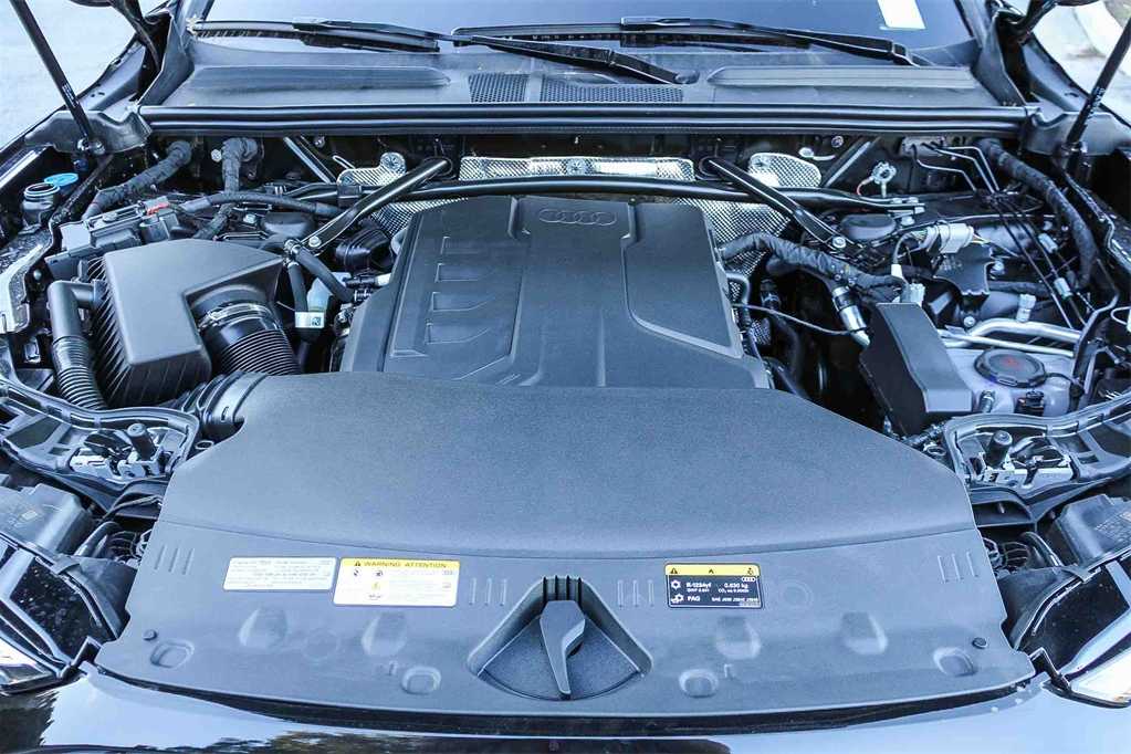 Thumbnail: 2025 Audi Q5 - 26