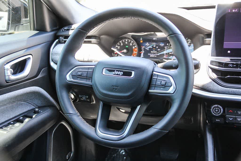 Thumbnail: 2024 Jeep Compass - 16