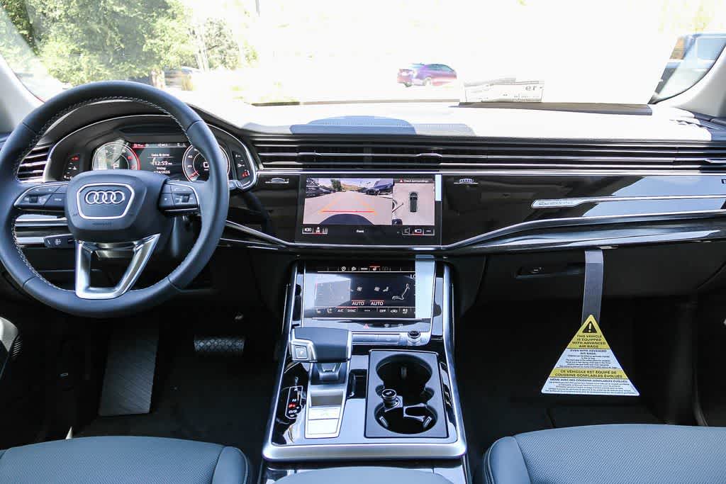 Thumbnail: 2026 Audi Q8 - 10
