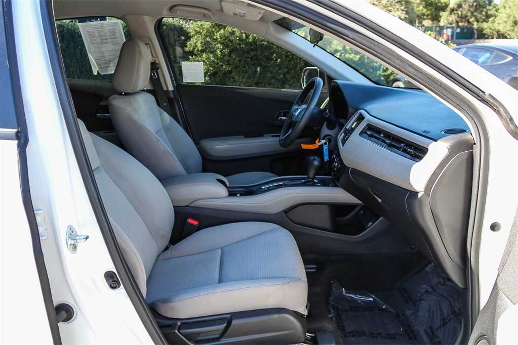 Thumbnail: 2022 Honda HR-V - 17