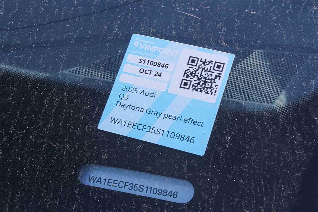 Thumbnail: 2025 Audi Q3 - 29